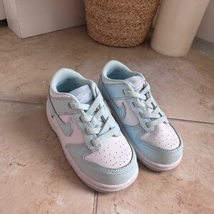 Nike Dunk Low Sneakers in Glacier Blue and White 8C